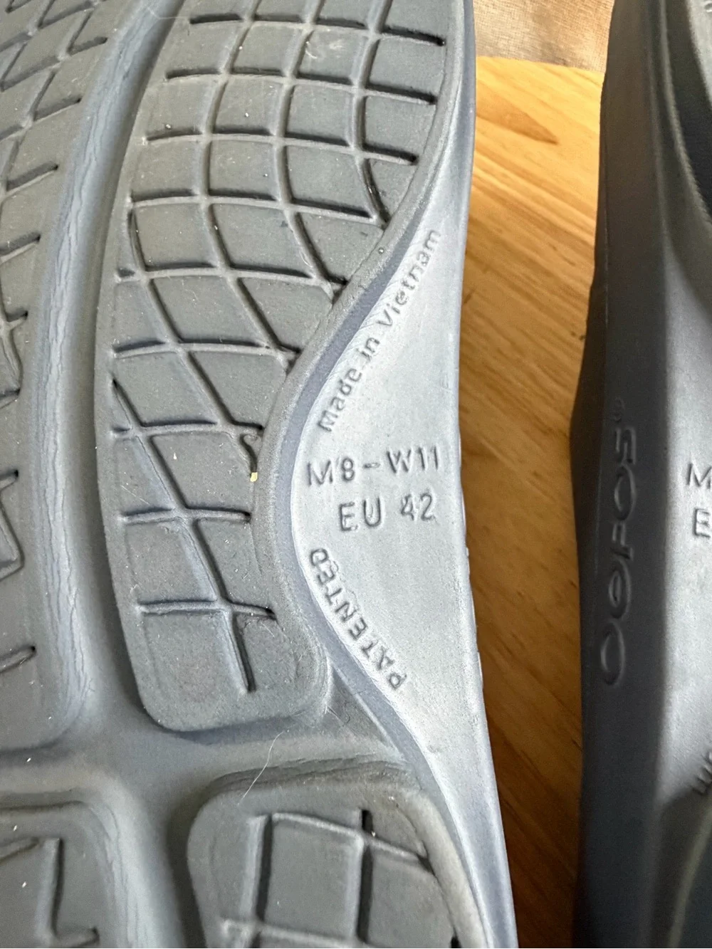 Oofos unisex Ooahh recovery sandals